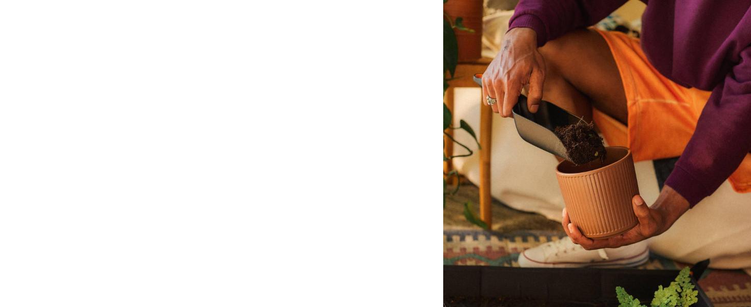 Fiskars Urban Plant Care hand shovel