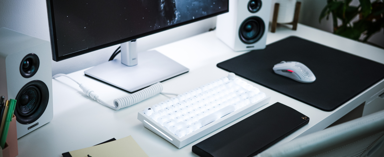 Glorious Gaming GMMK PRO 75% - Modular Mechanical Gaming Keyboard, TKL, 1.5kg Frame, Customisable