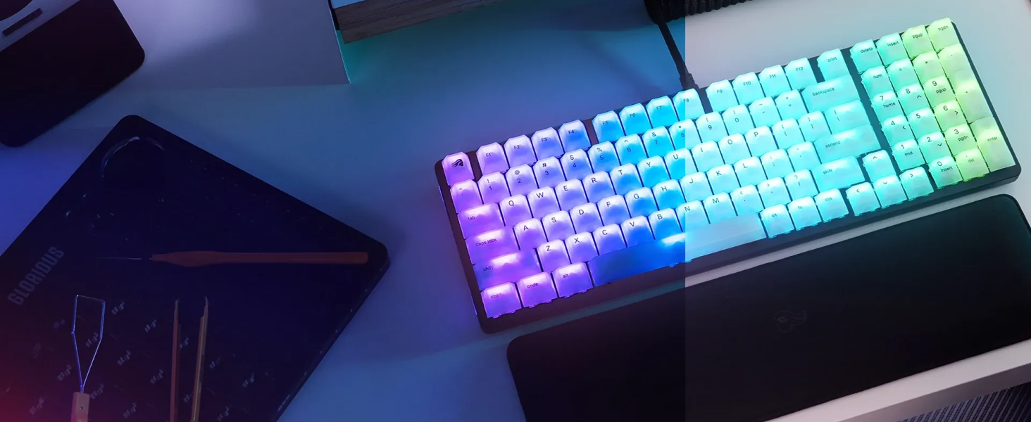 Glorious Gaming GMMK 2 Compact (65%) - Mechanical Gaming Keyboard, Aluminium Frame, Customisable