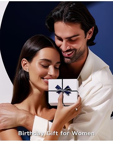 Classic stud earrings