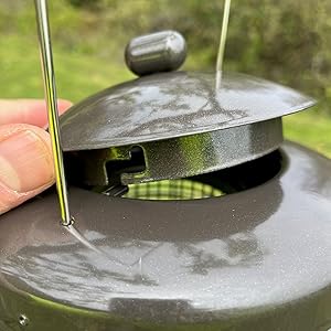 squirrel proof feeder