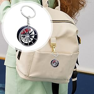Car Hub Keychain