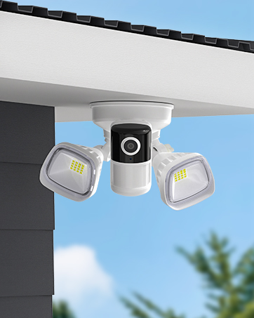 Multiple certification documents displayed, including CE and FCC certifications. Documents appear to be official compliance declarations or certificates.